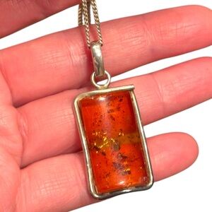 Vintage stunning Russian Baltic Honey Amber Pendant Necklace